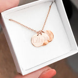 Personalisierte Kette mit 3 runden Plättchen Anhängern und individueller Gravur in rosegold, gravierbar mit Namen, Datum oder Symbolen