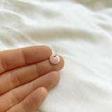 Rundes Gravur Plättchen aus Rosegold Filled zum individuellen gravieren