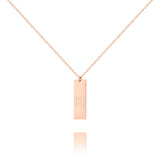 Personalisierte rosegoldene Kette mit rechteckigem Gravuranhänger mit individuellen Namen, Botschaft, Initialen oder Daten als Geschenk zu Weihnachten, Valentinstag oder zum Muttertag