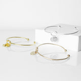 Verstellbarer personalisierter Armreif mit Knoten und Plättchen Anhänger mit individueller, persönlicher Gravur